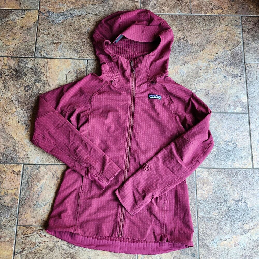 (S) Patagonia jacket
